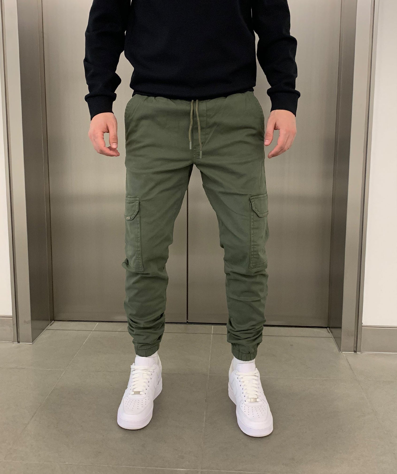 Crispin – Jogger-Cut Cargo Pants