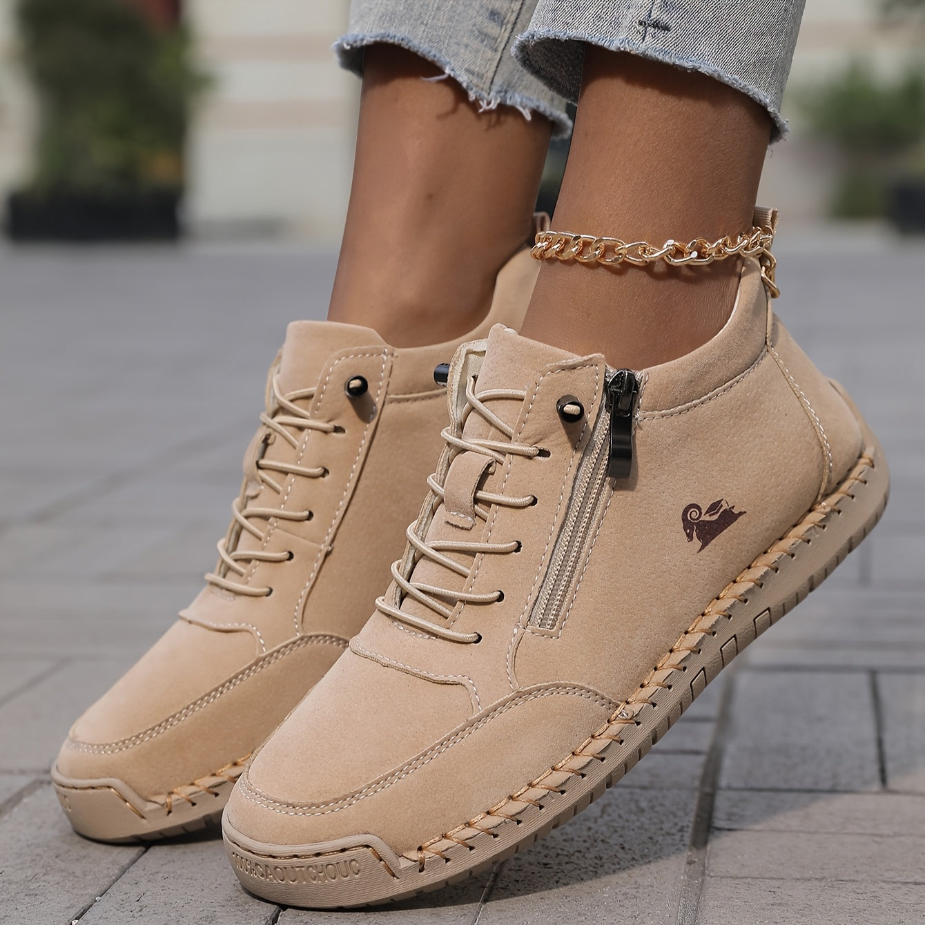 Thea – Comfortable Orthopedic Sneakers with Zipper