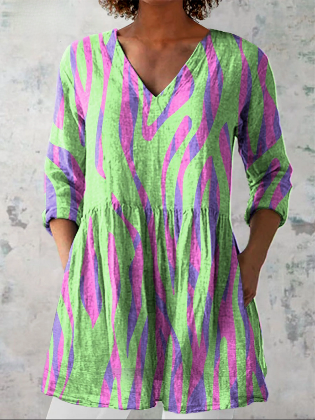 Florentina - Long Blouse with V-Neck