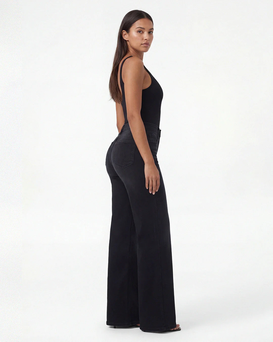 Linnea – Mid Rise BBL Wide Leg Jeans