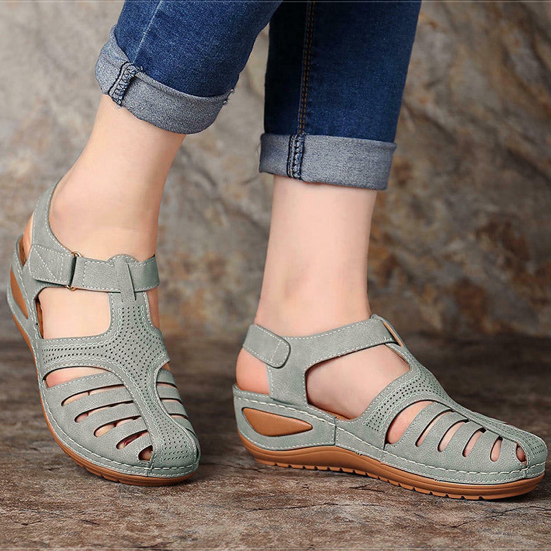 Verity – Comfort Sandals with a Gentle Lift