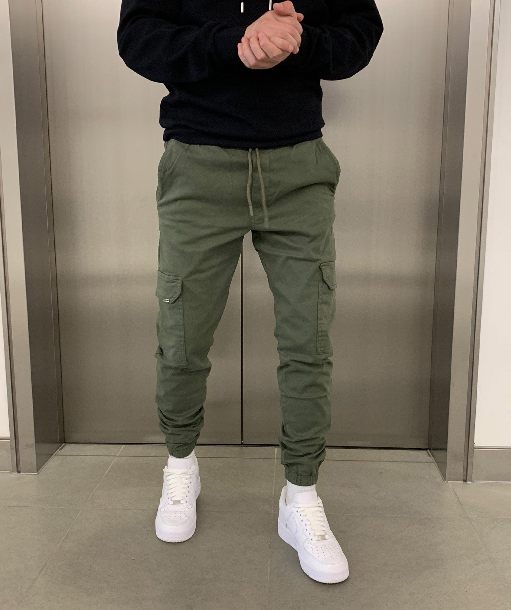 Crispin – Jogger-Cut Cargo Pants