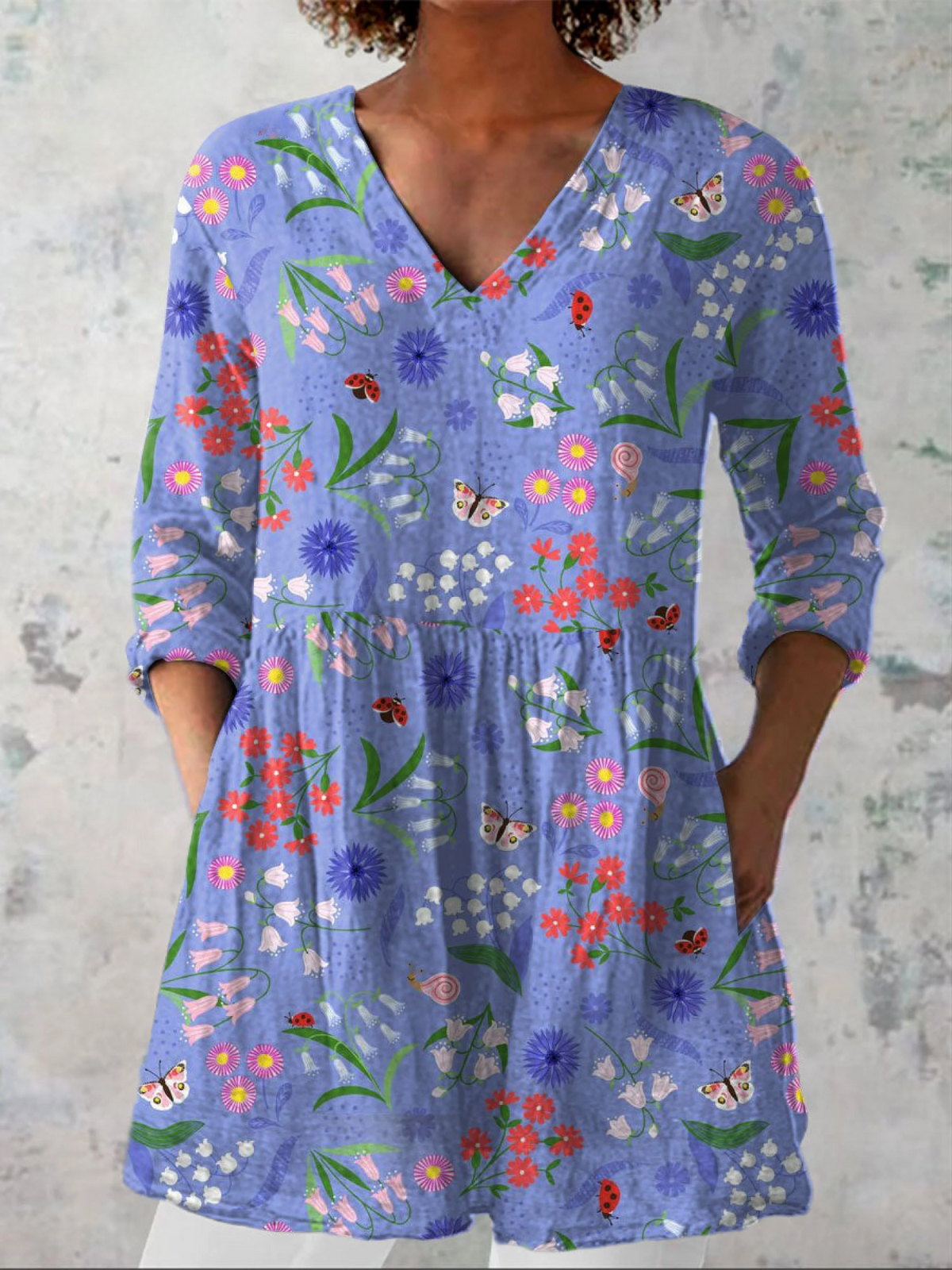 Donna – Long Blouse with Statement Pattern