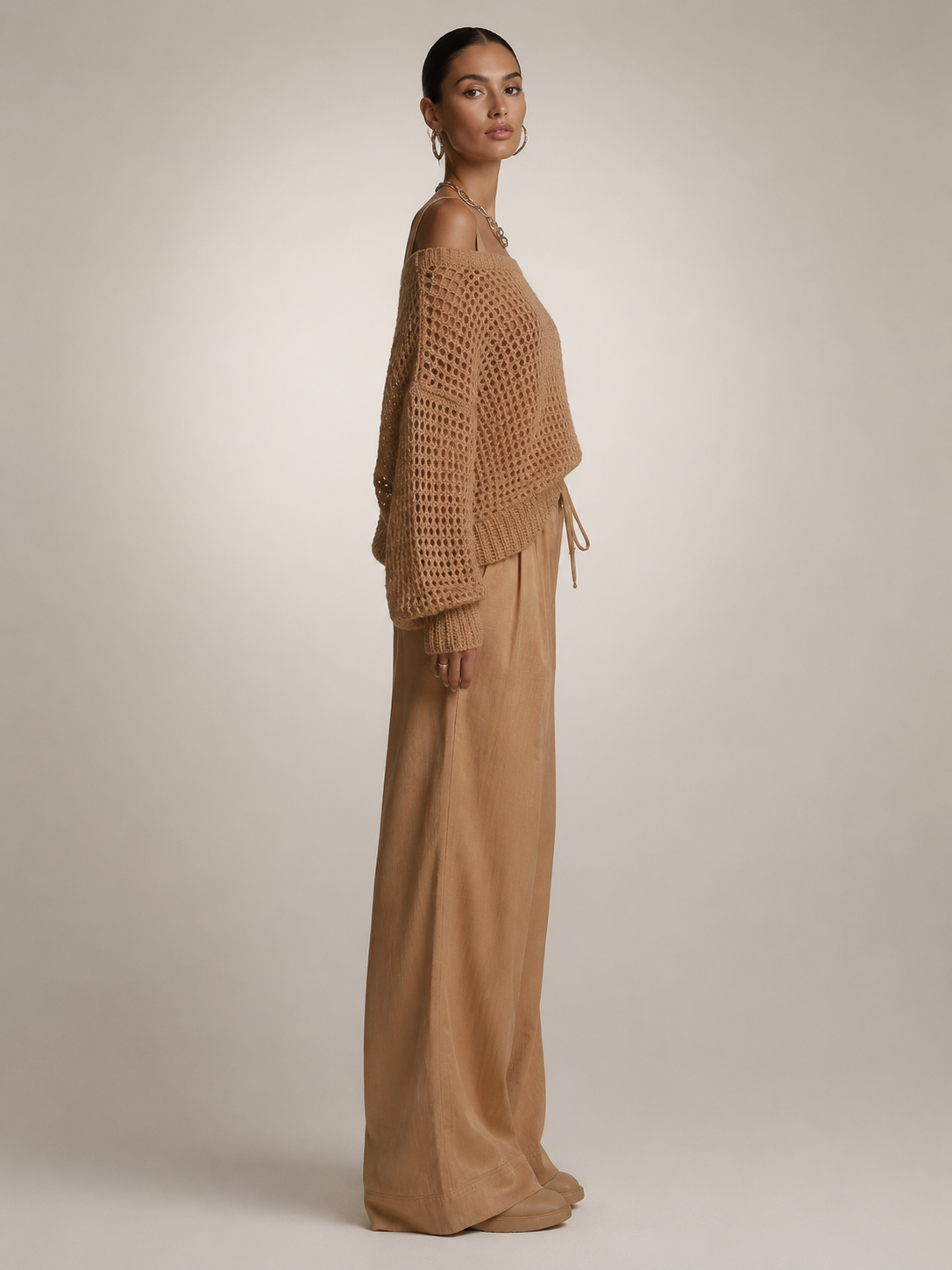 Ariana – Off-Shoulder Two-Piece Trouser Set