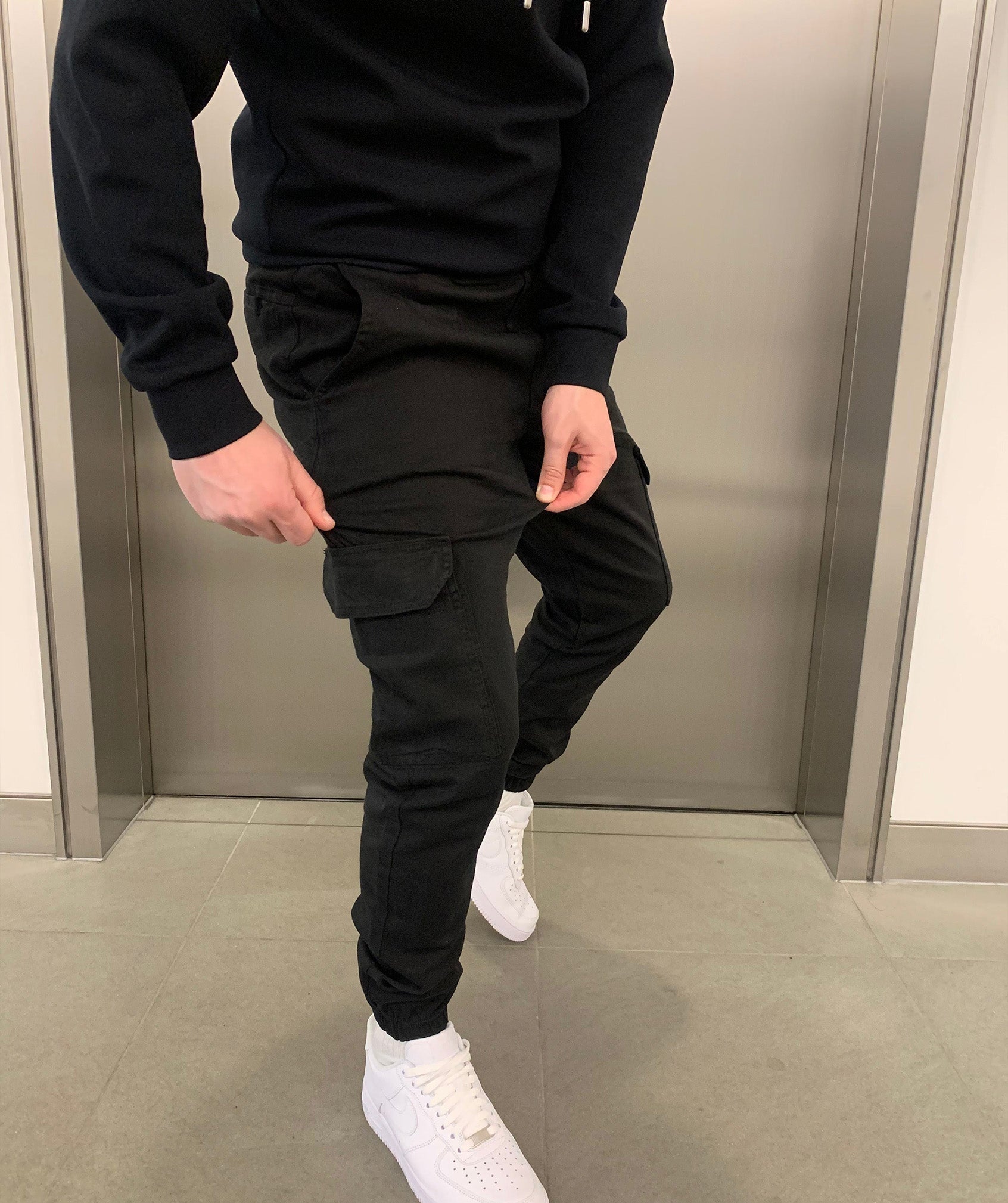 Crispin – Jogger-Cut Cargo Pants