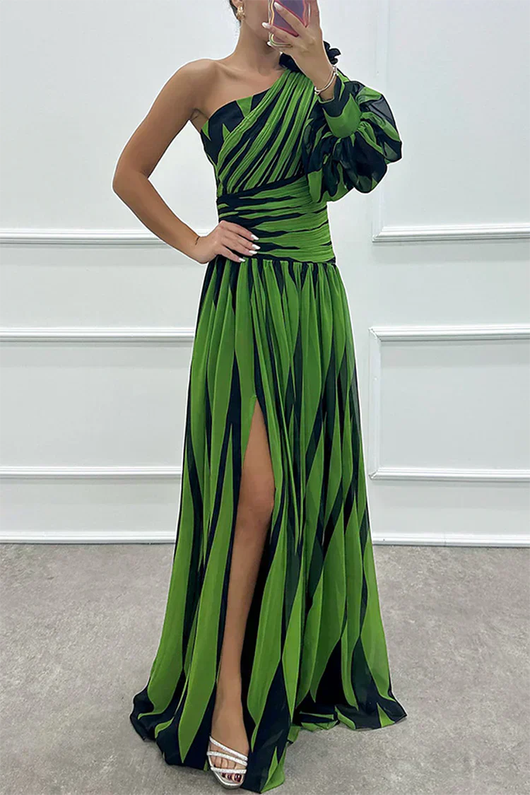 Riley - Elegant Striped Maxi Dress with One Shoulder