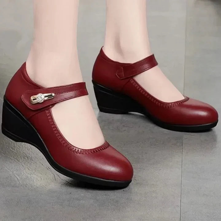 Marigold – Elegant Vegan Mid-Heel Shoes
