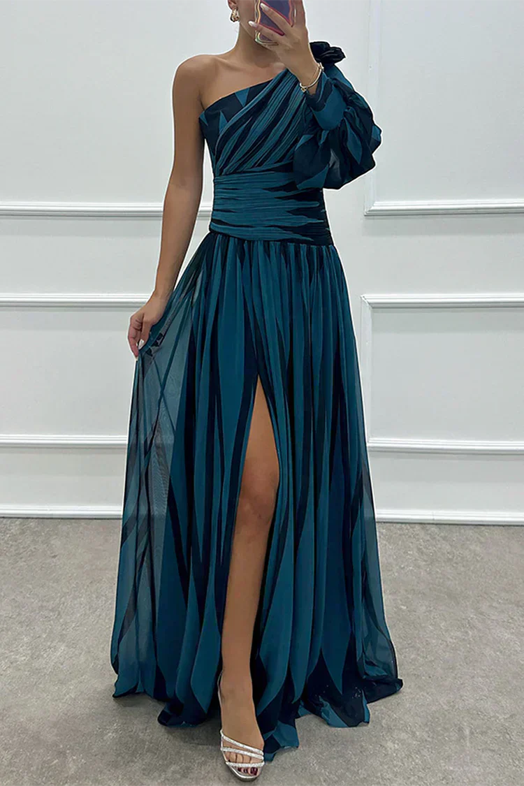 Riley - Elegant Striped Maxi Dress with One Shoulder