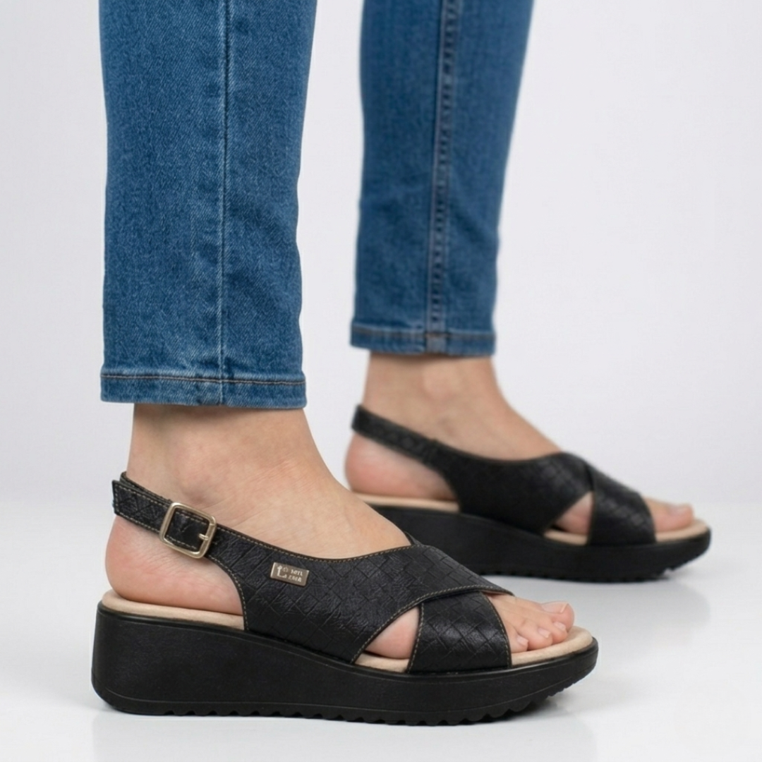 Rumi - Cushioned Platform Sandals