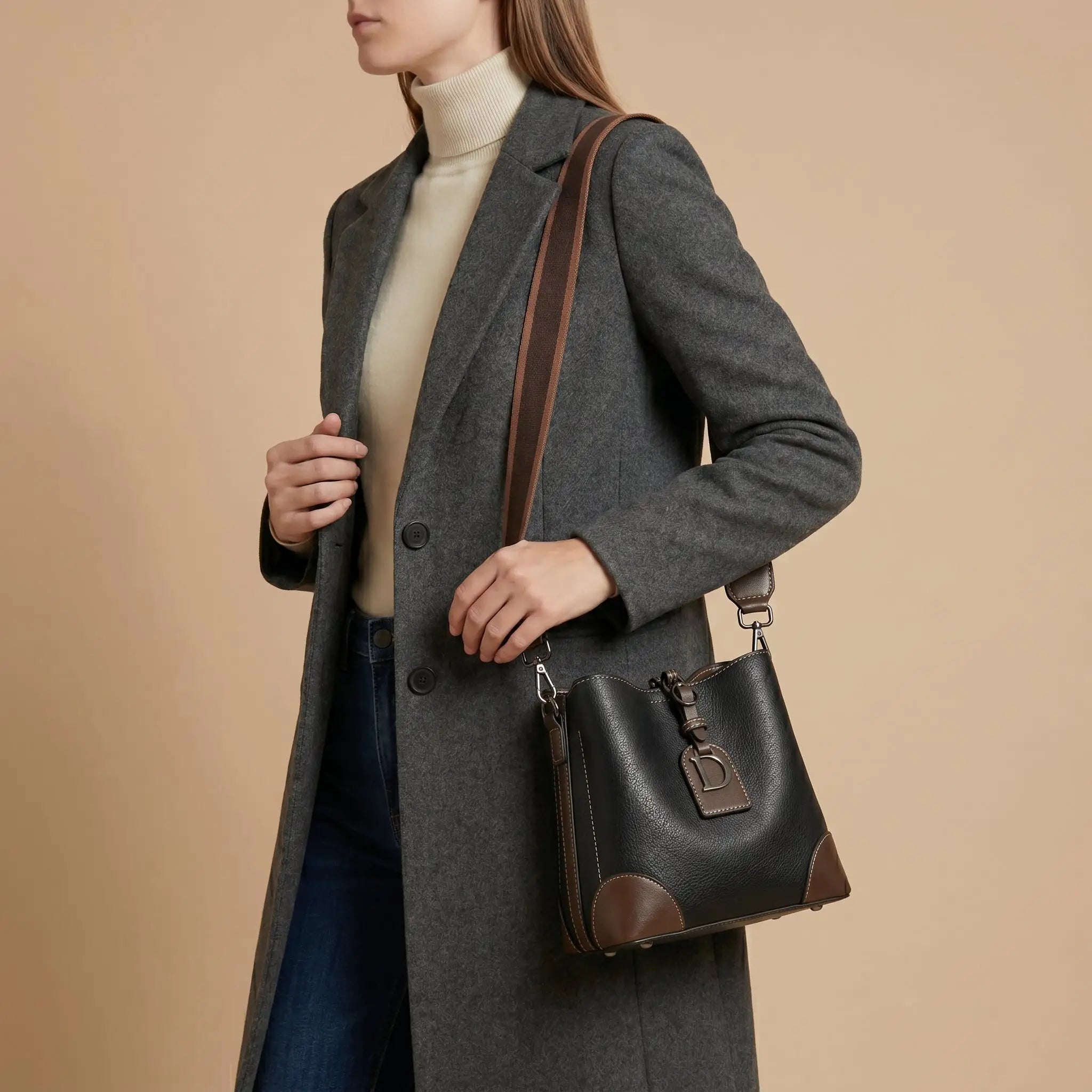 Ysmerie – Retro Structured Handbag