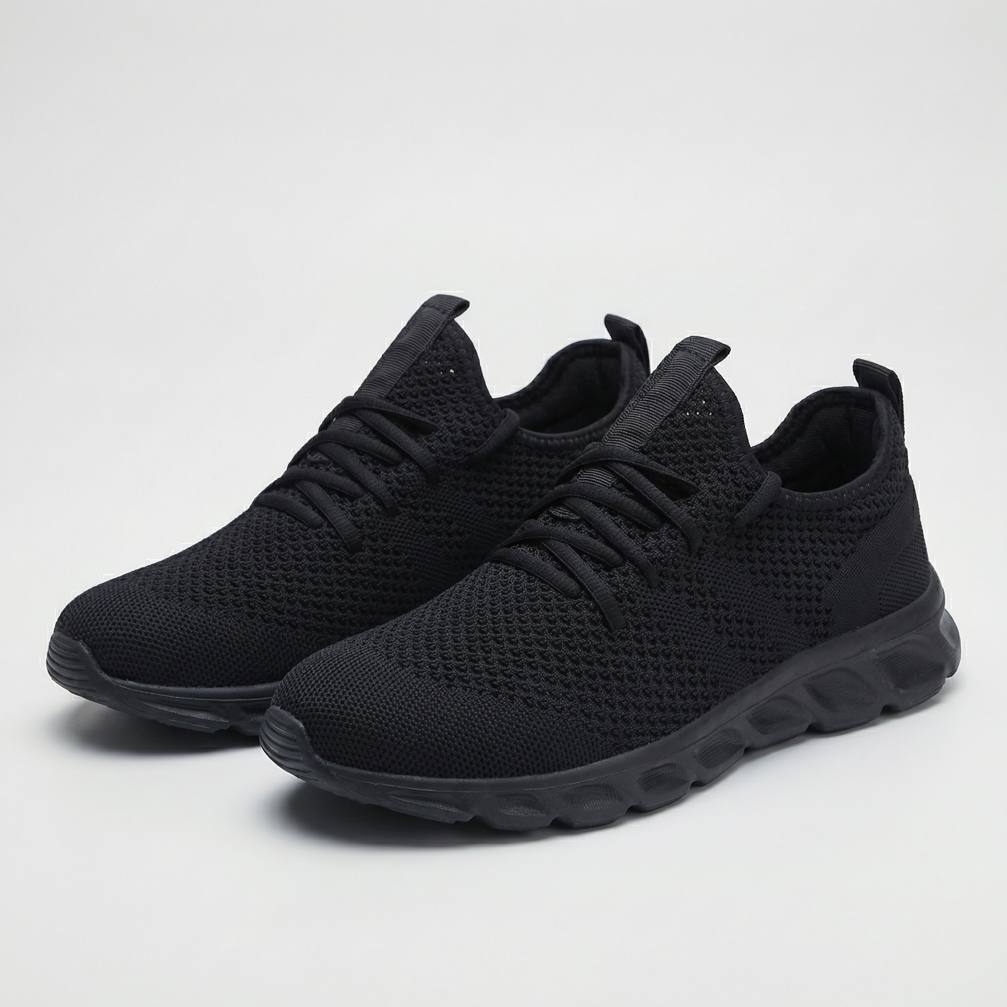 Demi – Comfortable Outdoor Shoes