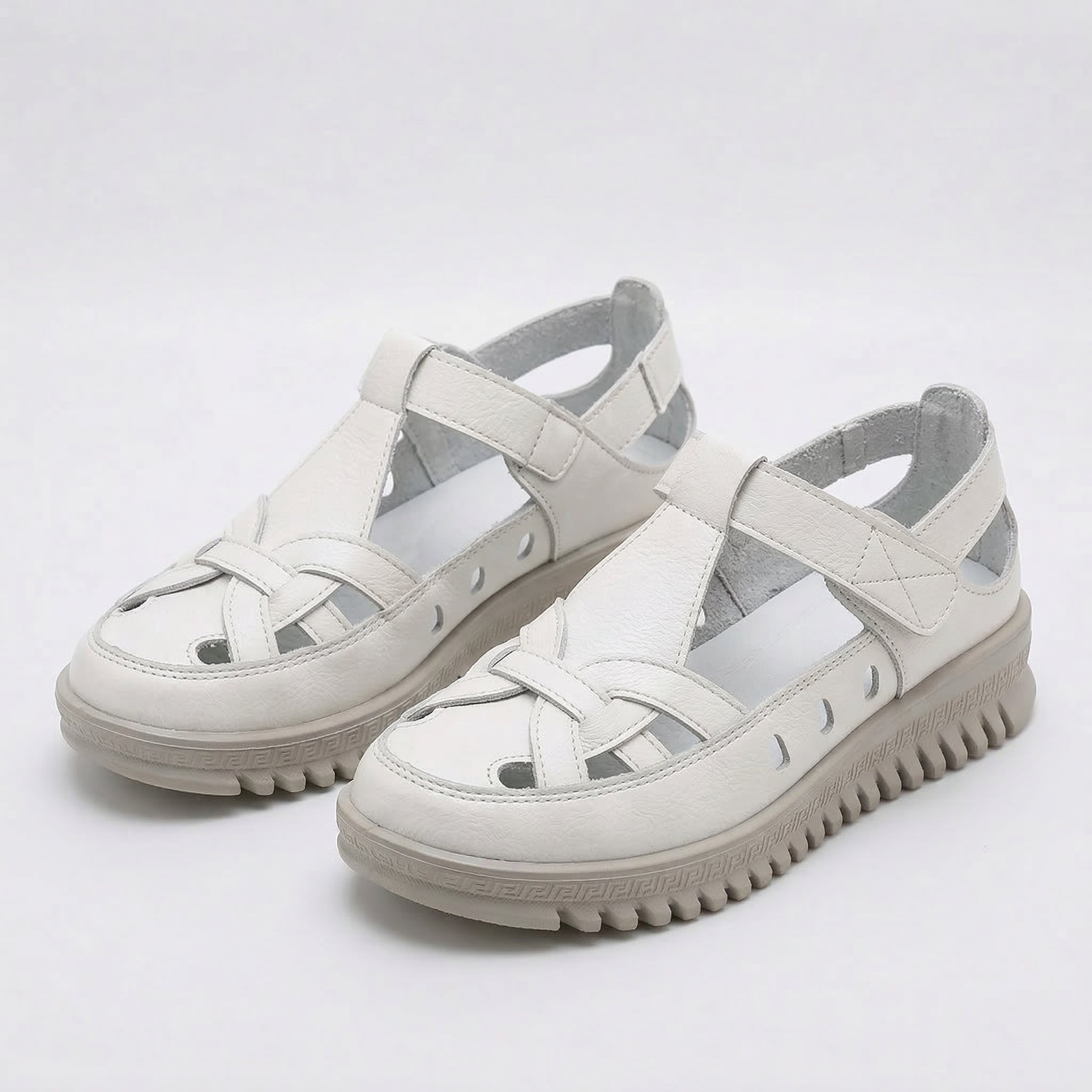 Constance – Comfortable Sandals with a Stable Sole