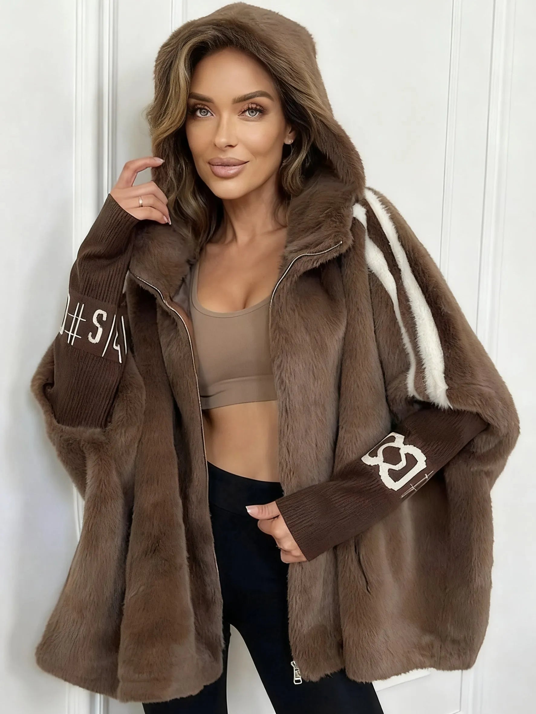 Aaliyah – Oversized Faux Fur Coat with Hood