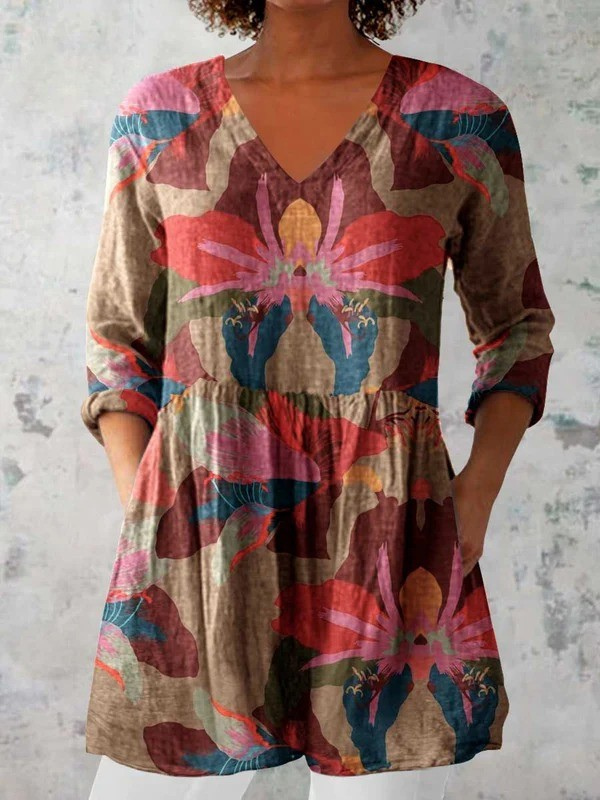 Veda – Long Blouse with Statement Pattern
