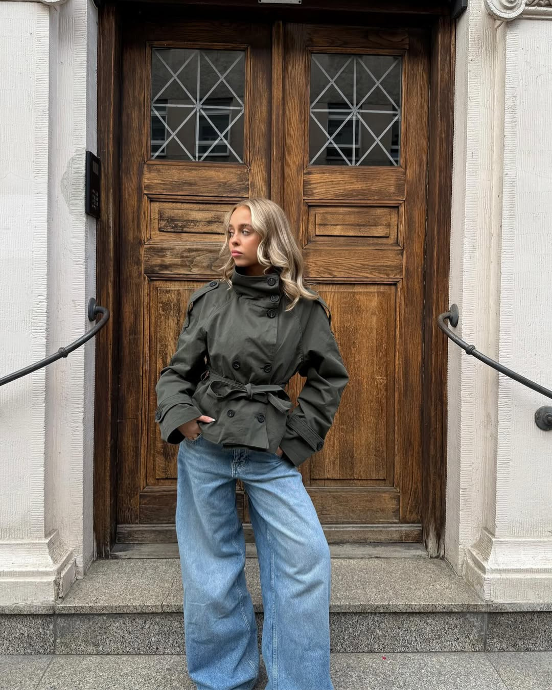 Millie – Cropped Trench Coat for Effortless Autumn Elegance