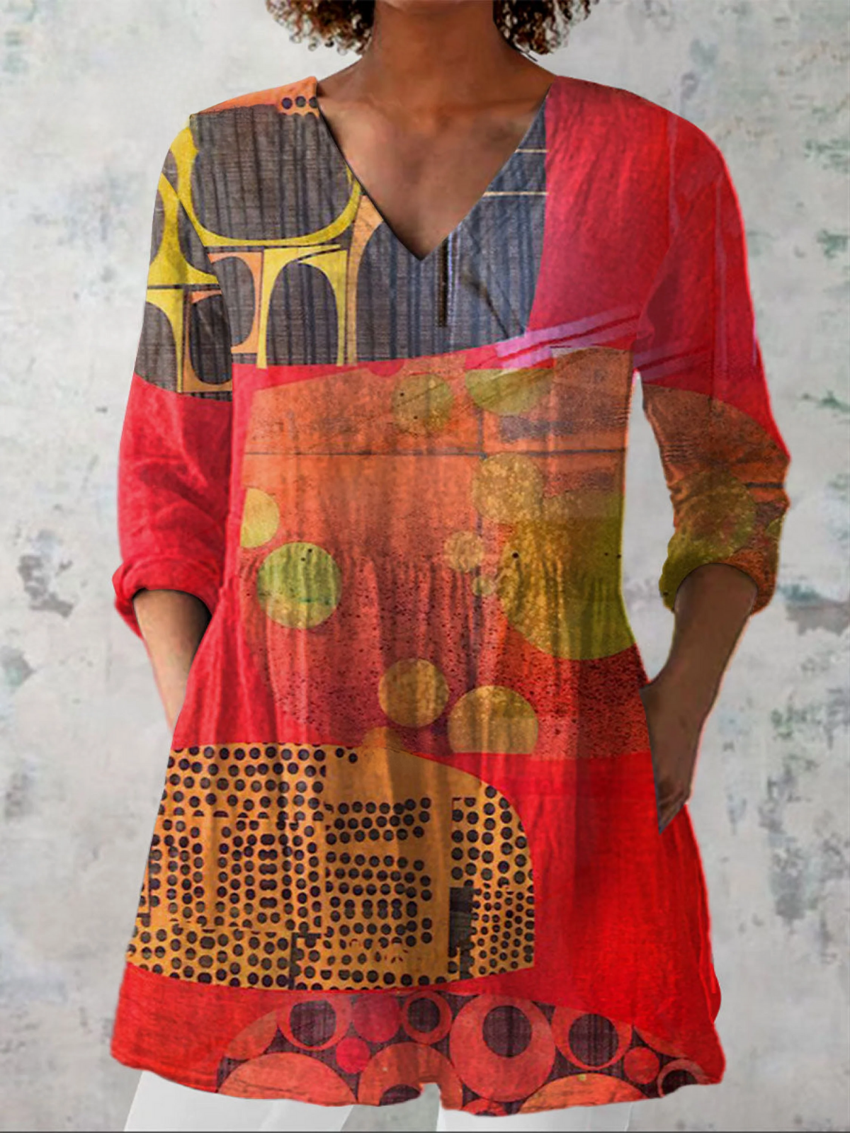 Veronica – Long Blouse with Statement Pattern