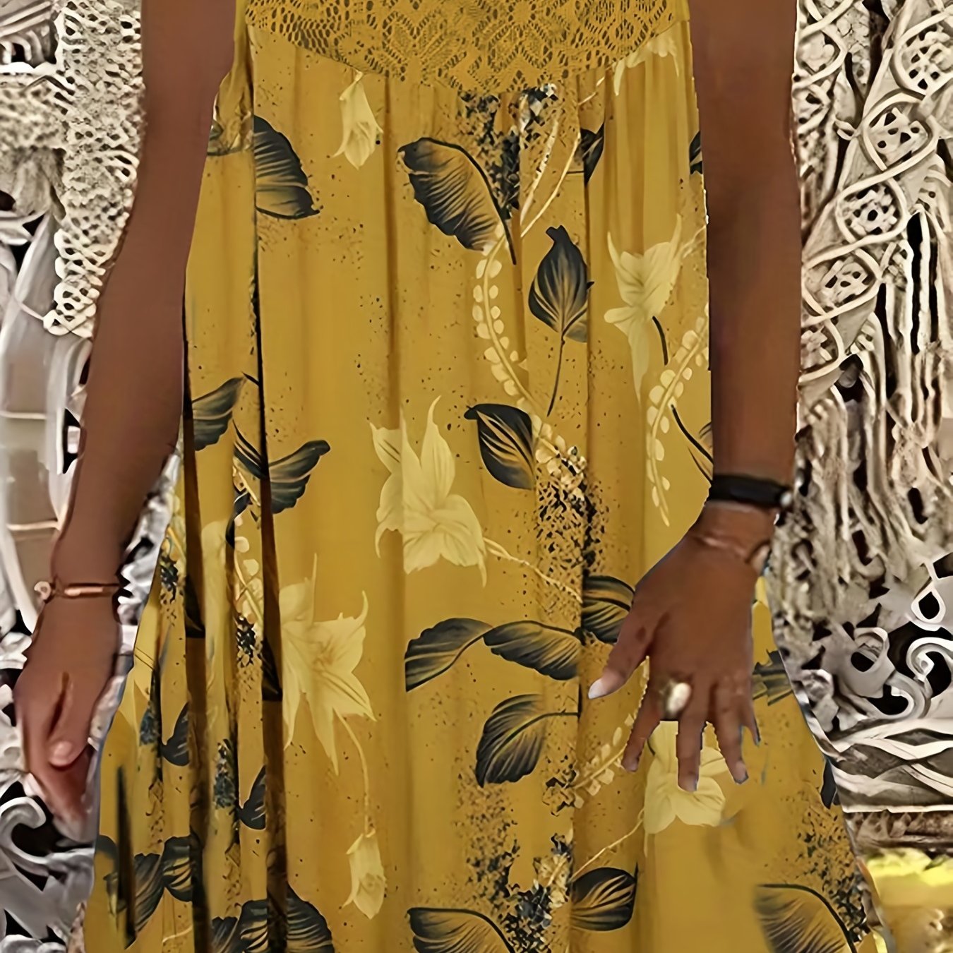 Vivien – Floral Lace Midi Dress