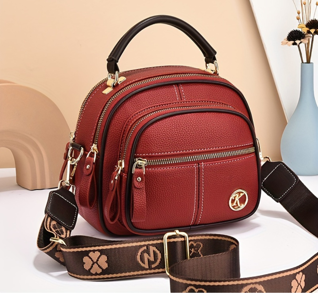 Emilia – Chic Compact Crossbody Bag