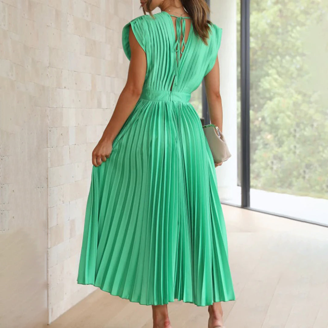 Evie - Timeless Pleated Midi Dress