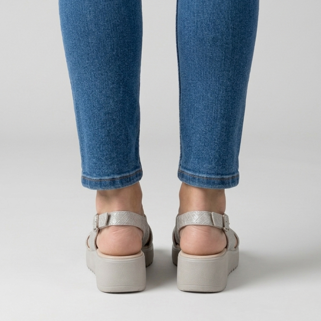 Rumi - Cushioned Platform Sandals