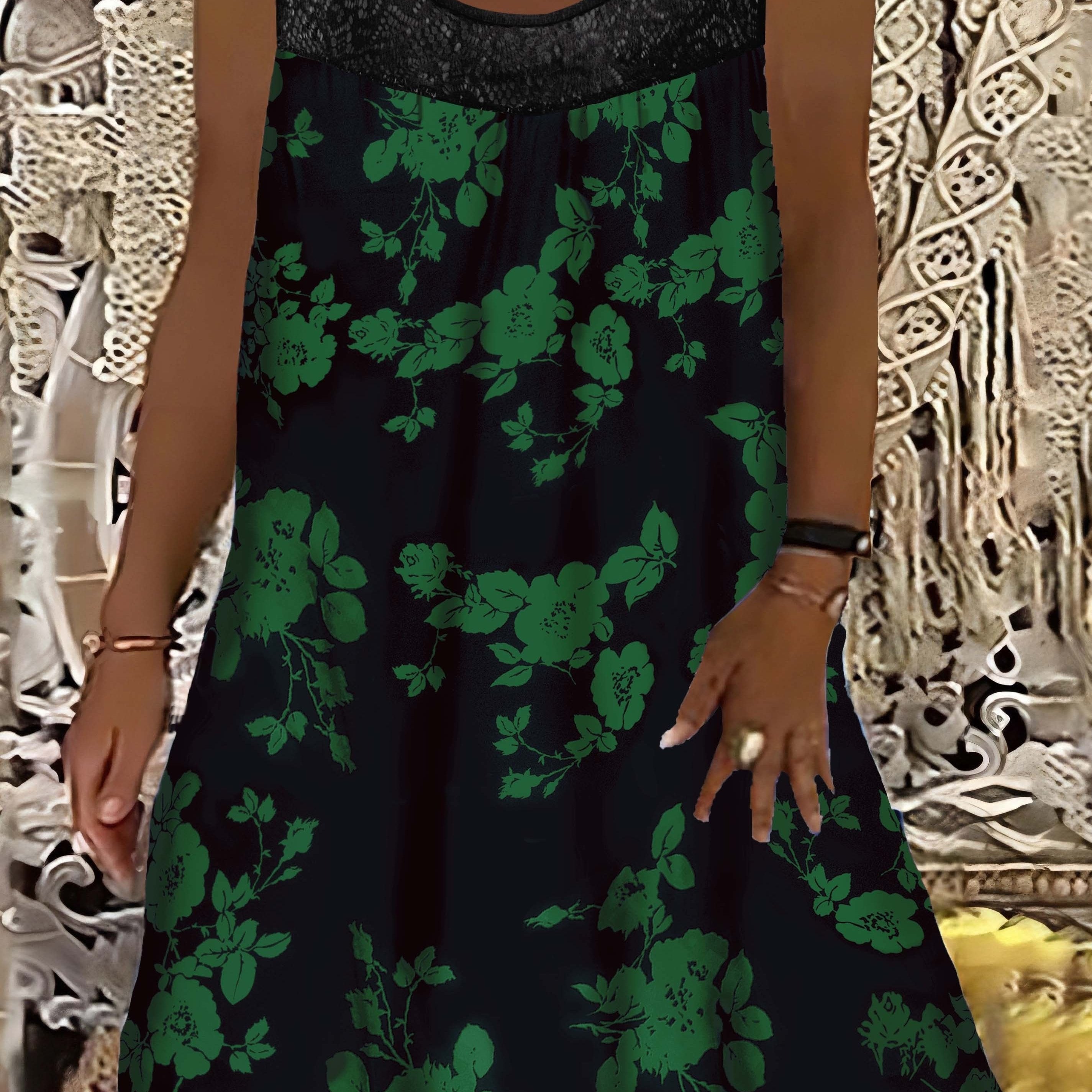 Vivien – Floral Lace Midi Dress