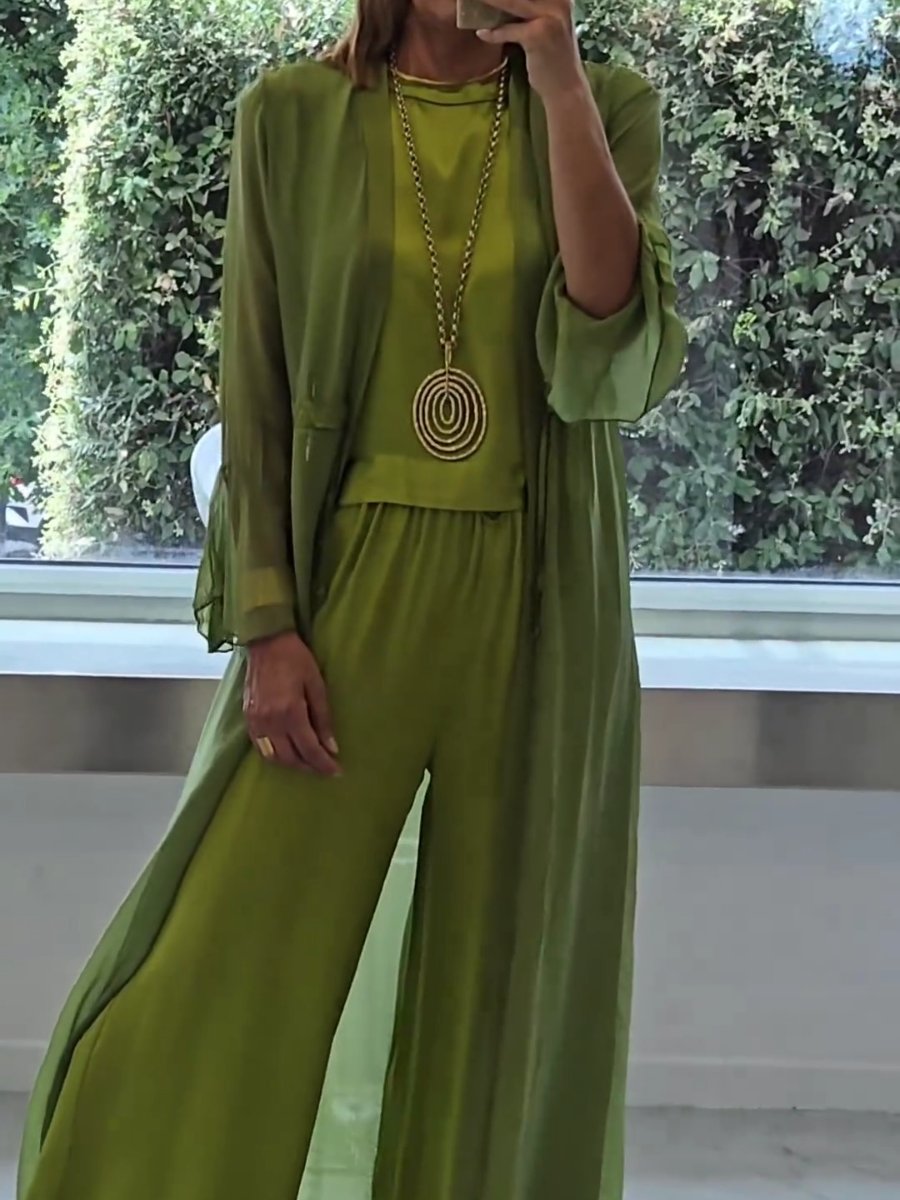 Alice – Elegant and Comfortable Set